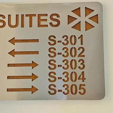 Room In Studio - Luxury Suites La Veleta
